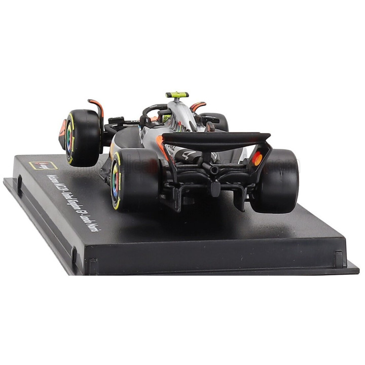 BURAGO McLAREN F1 MCL39 TEAM MCLAREN N 4 WORLD CHAMPION WINNER SILVERSTONE BRITISH GP 2025 LANDO NORRIS - WITH PILOT AND