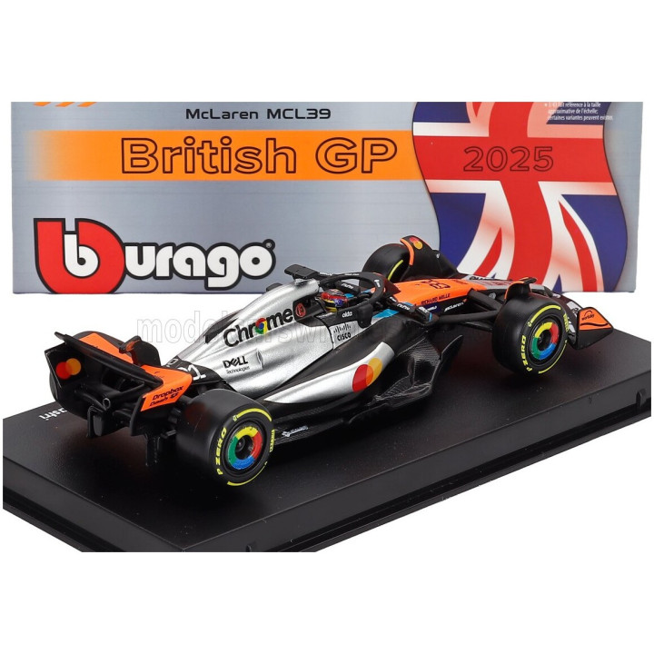 BURAGO McLAREN F1 MCL39 TEAM MCLAREN N 81 2nd SILVERSTONE BRITISH GP 2025 OSCAR PIASTRI - WITH PILOT AND SHOWCASE - ORANGE