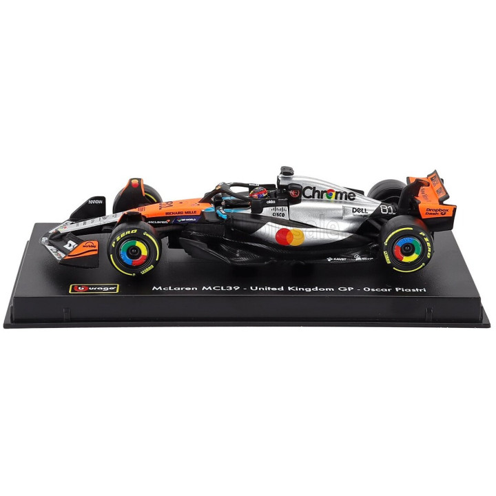 BURAGO McLAREN F1 MCL39 TEAM MCLAREN N 81 2nd SILVERSTONE BRITISH GP 2025 OSCAR PIASTRI - WITH PILOT AND SHOWCASE - ORANGE
