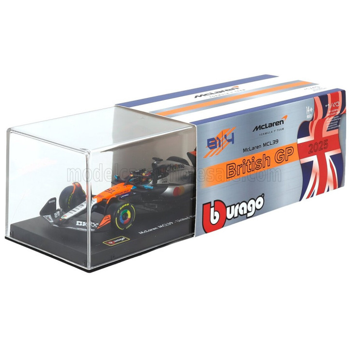 BURAGO McLAREN F1 MCL39 TEAM MCLAREN N 81 2nd SILVERSTONE BRITISH GP 2025 OSCAR PIASTRI - WITH PILOT AND SHOWCASE - ORANGE
