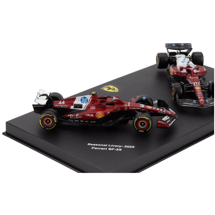 BURAGO FERRARI SET F1 2X SF-25 TEAM SCUDERIA FERRARI HP N 44 SEASON 2025 LEWIS HAMILTON + MONZA ITALY GP 2025 - CON VETRINA