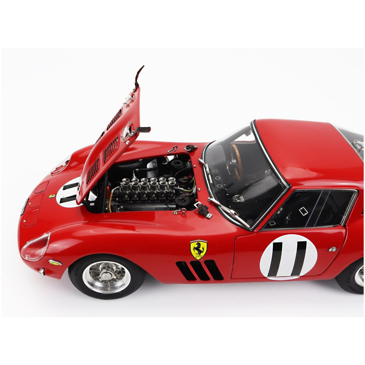 CMC FERRARI 250 GTO ch.3647 RHD COUPE N 11 2nd 1000km MONTLHERY 1962 JOHN SURTEES - MIKE PARKES - RED 1/18