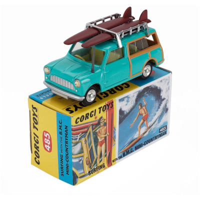CORGI AUSTIN MINI COUNTRYMAN SURFING WITH FIGURES 1960 - GREEN WOOD 1/43