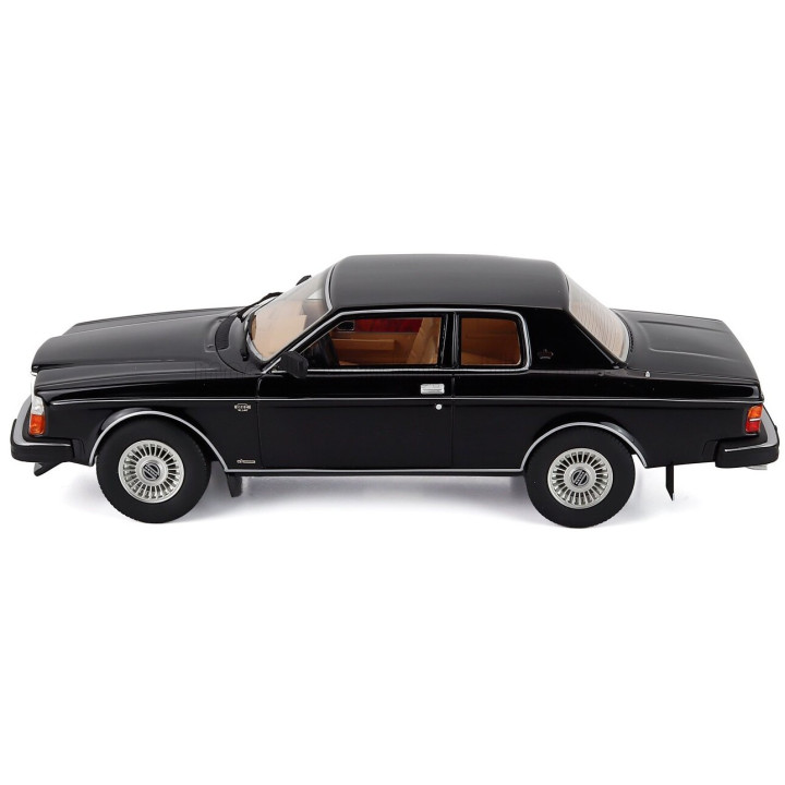 CULT SCALE MODELS VOLVO 262C BERTONE 1981 - BLACK 1/18