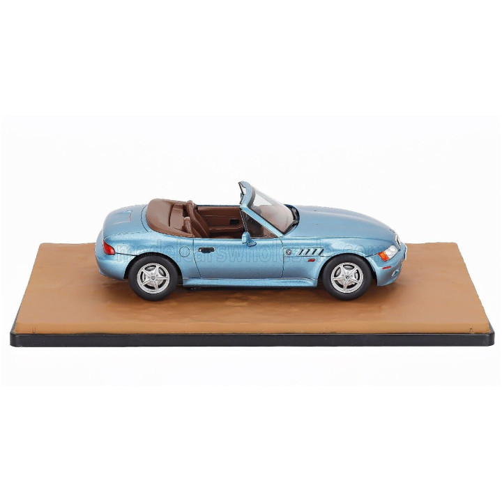 EDICOLA BMW Z3 SPIDER 1999 - 007 JAMES BOND - GOLDENEYE - CON VETRINA - WITH SHOWCASE - BLUE MET 1/24