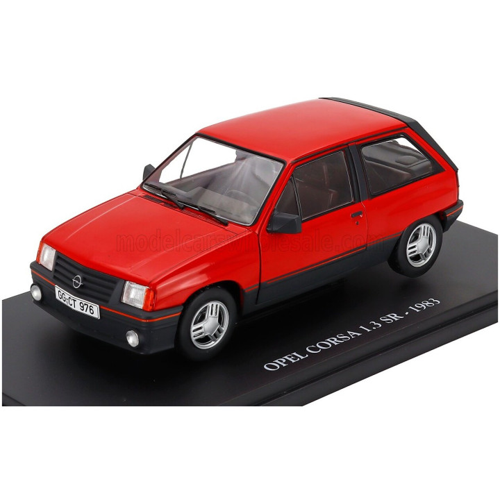 EDICOLA OPEL CORSA 1.3 SR 1983 - CON VETRINA - WITH SHOWCASE - RED 1/24