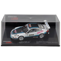 EDICOLA PORSCHE 911 997 GT3 CUP N 7 PORSCHE CARRERA CUP FRANCE PAUL RICARD 2011 SEBASTIEN LOEB - CON VETRINA - WITH SHOWCASE