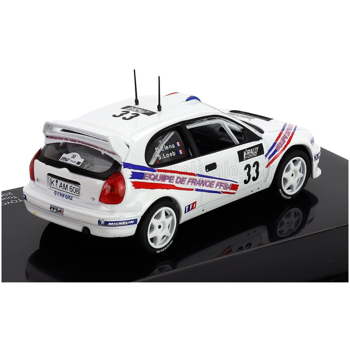 EDICOLA TOYOTA COROLLA WRC N 33 RALLY TOUR DE CORSE 2000 SEBASTIEN LOEB - DANIEL ELENA - CON VETRINA - WITH SHOWCASE - WHITE