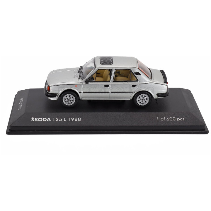 FOXTOYS ŠKODA 125L 1988 - SILVER 1/43