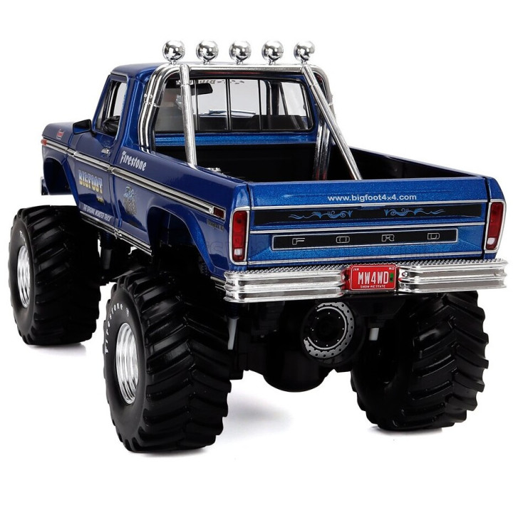 GREENLIGHT FORD USA F-250 PICK-UP MONSTER TRUCK BIGFOOT 1974 WITH BOB CHANDLER FIGURE - BLUE 1/18