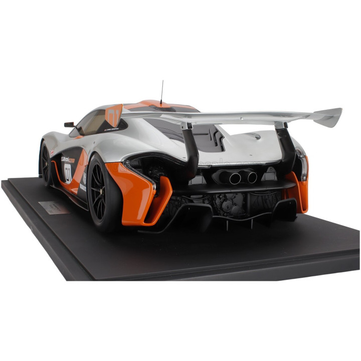 GT SPIRIT McLAREN P1 GTR PEBBLE BEACH 2015 - CON VETRINA - WITH SHOWCASE - GREY ORANGE 1/8