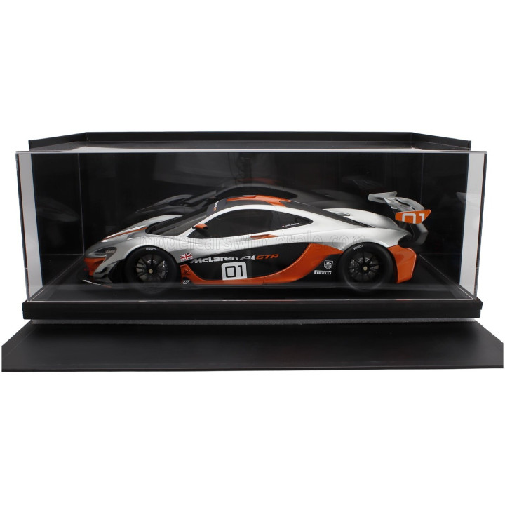 GT SPIRIT McLAREN P1 GTR PEBBLE BEACH 2015 - CON VETRINA - WITH SHOWCASE - GREY ORANGE 1/8