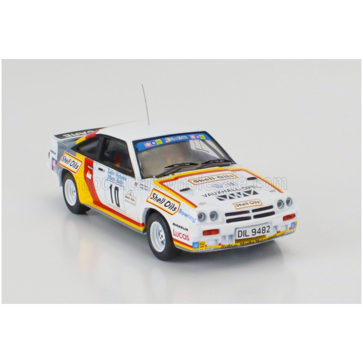 IXO MODELS OPEL MANTA 400 TEAM GM DEALER SPORT N 10 3rd RALLY MANX 1985 BERTIE FISHER - AUSTIN FRAZER - WHITE RED YELLOW 1/43