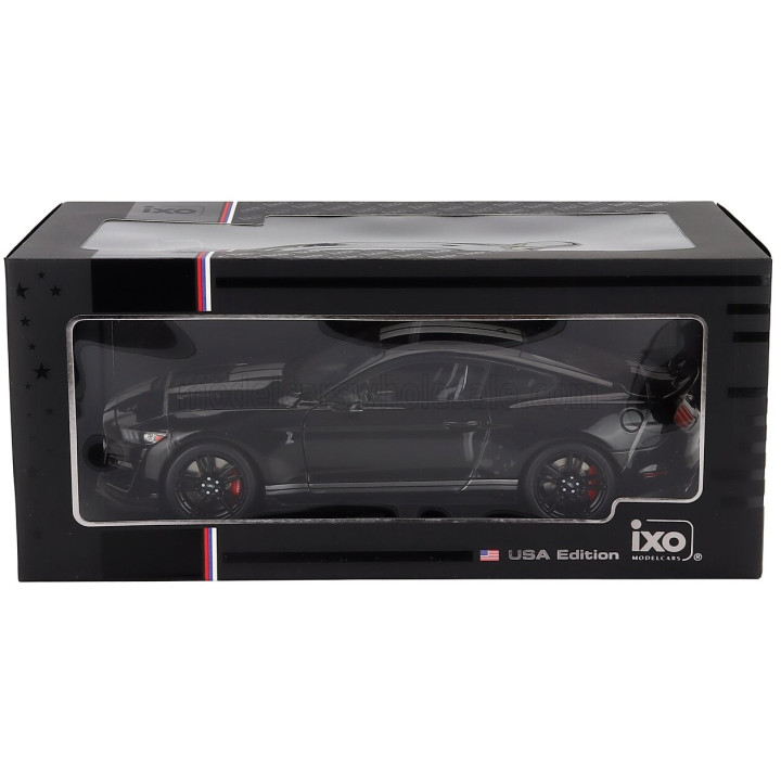 IXO MODELS FORD USA MUSTANG SHELBY GT500 COUPE 2022 - BLACK WHITE 1/18