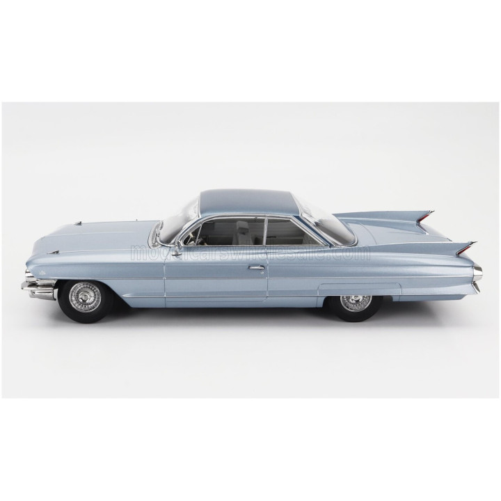 KK SCALE CADILLAC SERIES 62 COUPE DEVILLE 1961 - LIGHT BLUE MET 1/18