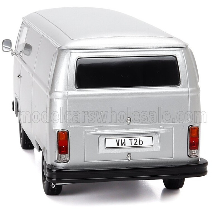 KK SCALE VOLKSWAGEN T2b DELIVERY VAN 1972 - SILVER 1/18