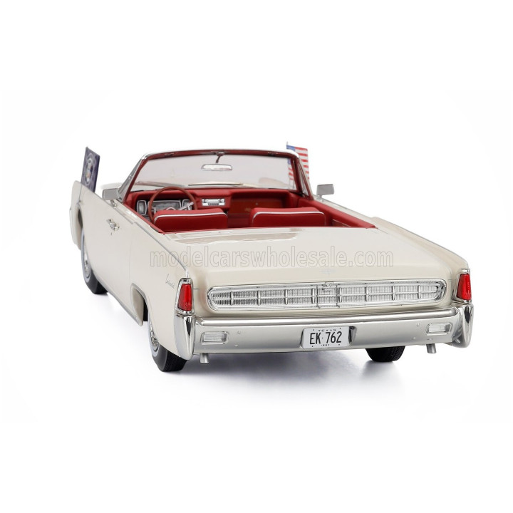 KK SCALE LINCOLN CONTINENTAL CABRIOLET PRESIDENTIAL 1963 JOHN FITZGERALD KENNEDY - WHITE 1/18