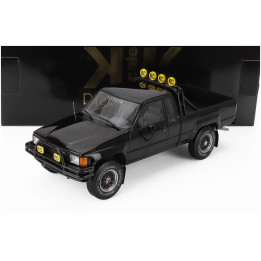 KK SCALE TOYOTA HILUX PICK-UP TRUCK XTRA CAB 4x4 1985 - BLACK 1/18