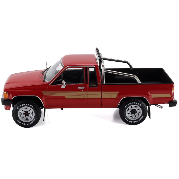KK SCALE TOYOTA HILUX PICK-UP TRUCK XTRA CAB 4x4 1985 - RED 1/18