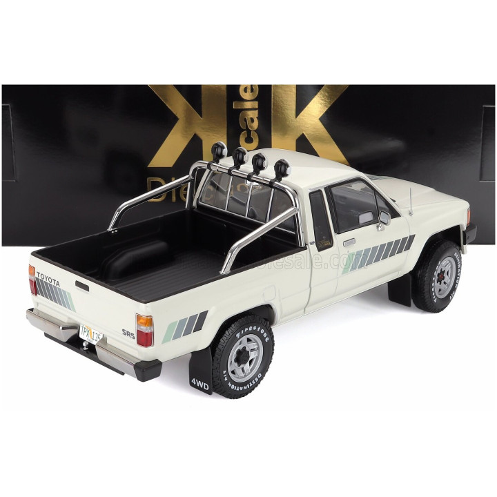 KK SCALE TOYOTA HILUX PICK-UP TRUCK XTRA CAB 4x4 1985 - WHITE 1/18