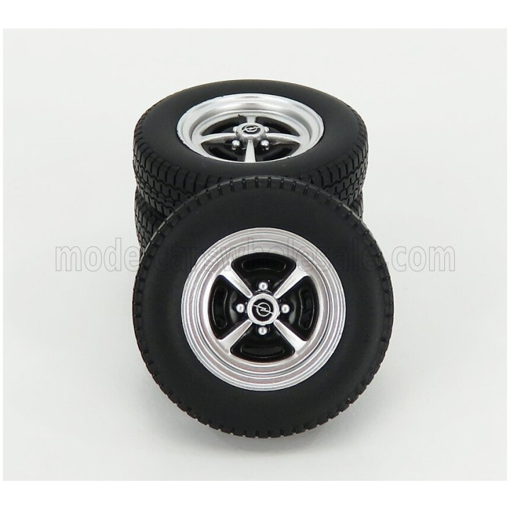 KK SCALE ACCESSORIES SET 4x WHEEL AND TYRE SET - OPEL KADETT B SPORT 1973 - BLACK 1/18