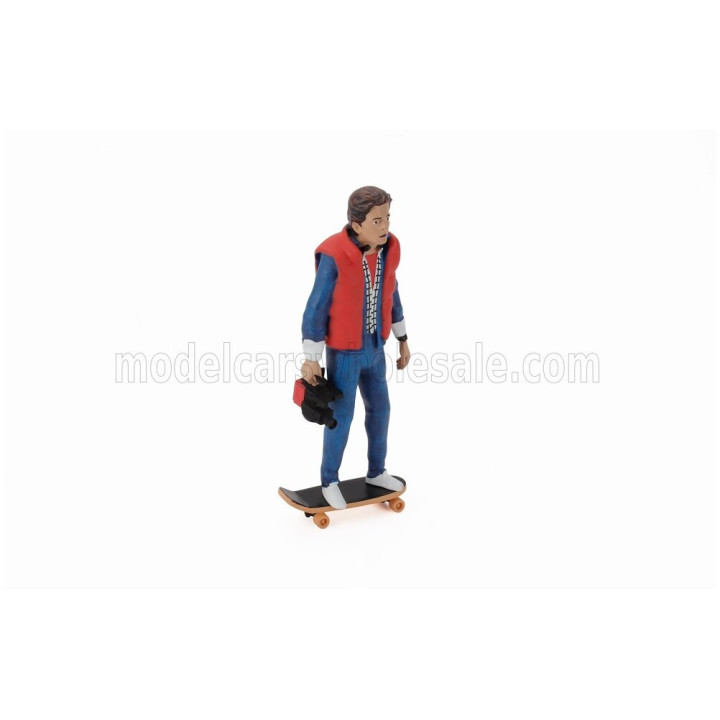 KK SCALE FIGURES MARTY STANDING FOR TOYOTA HILUX PICK-UP TRUCK XTRA CAB 4x4 1985 - BLUE RED 1/18