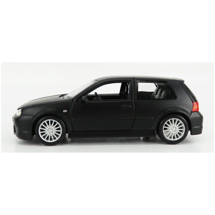 MAISTO VOLKSWAGEN GOLF R32 2002 - BLACK 1/24