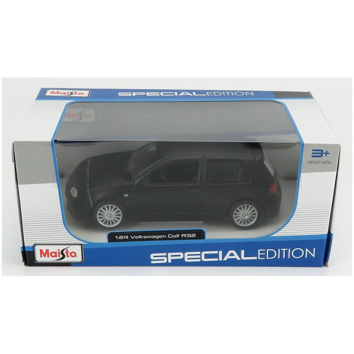 MAISTO VOLKSWAGEN GOLF R32 2002 - BLACK 1/24