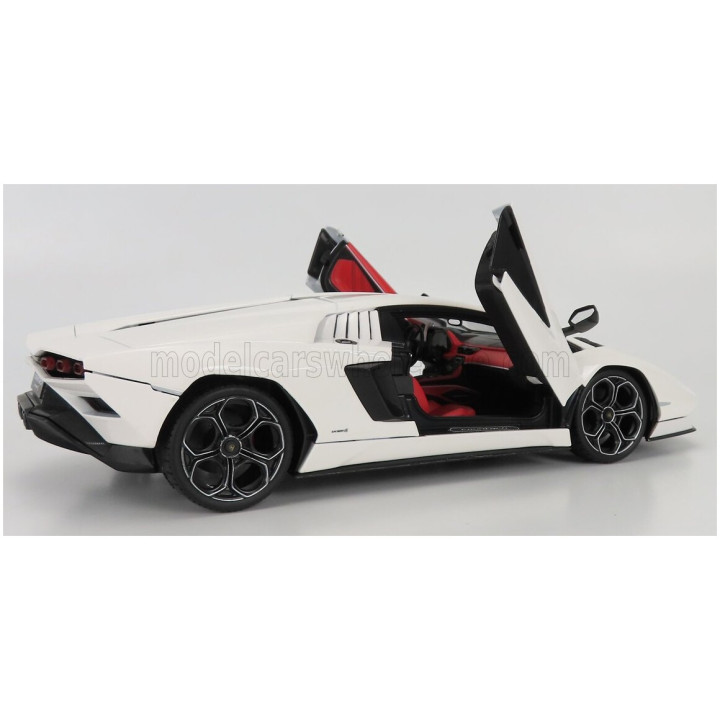 MAISTO LAMBORGHINI COUNTACH LPi 800-4 2021 - BLACK BOX - BIANCO SIDERALE - WHITE 1/18