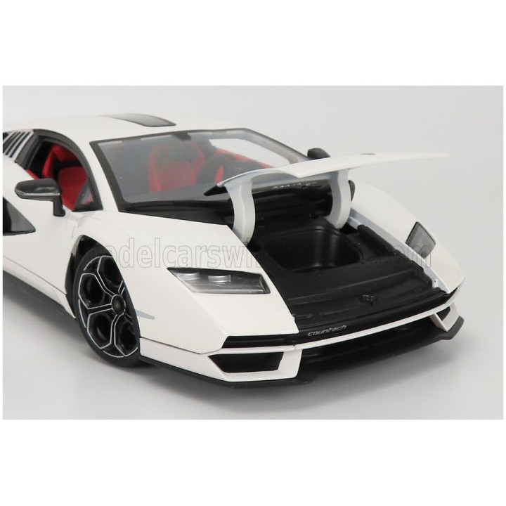 MAISTO LAMBORGHINI COUNTACH LPi 800-4 2021 - BLACK BOX - BIANCO SIDERALE - WHITE 1/18