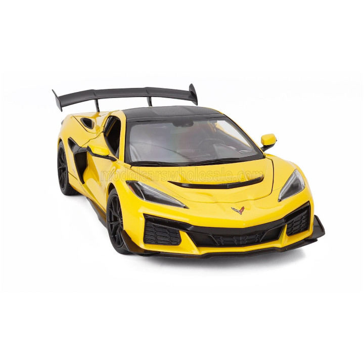 MAISTO CHEVROLET CORVETTE ZR1 COUPE 2024 - YELLOW 1/18