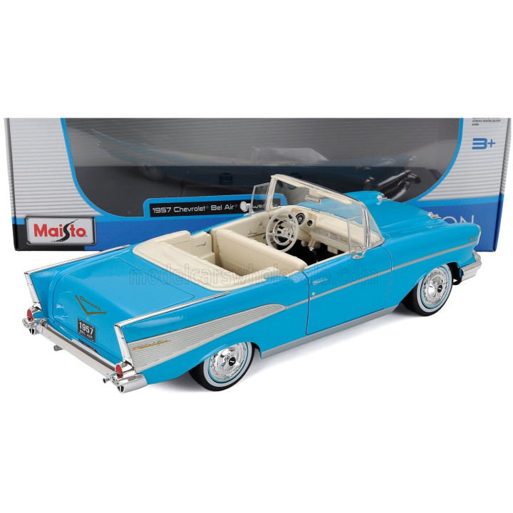 MAISTO CHEVROLET BEL AIR CABRIOLET 1957 - LIGHT BLUE 1/18