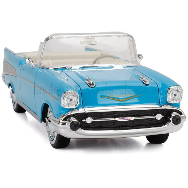 MAISTO CHEVROLET BEL AIR CABRIOLET 1957 - LIGHT BLUE 1/18