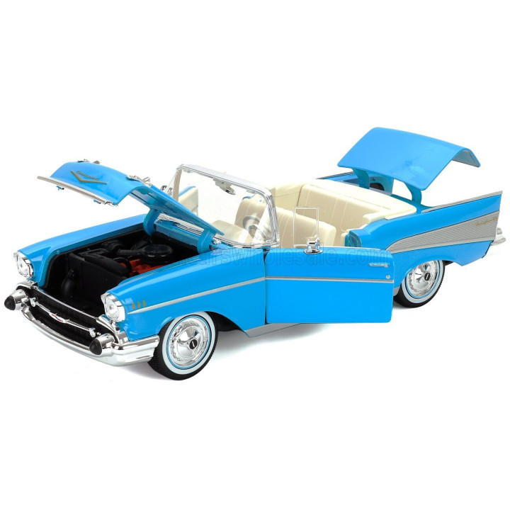 MAISTO CHEVROLET BEL AIR CABRIOLET 1957 - LIGHT BLUE 1/18