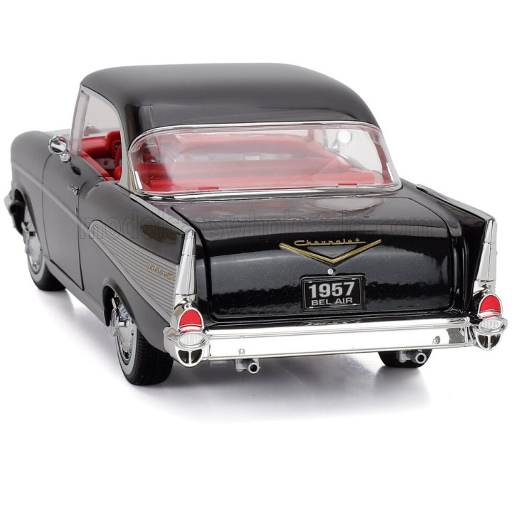 MAISTO CHEVROLET BEL AIR COUPE 1957 - BLACK 1/18