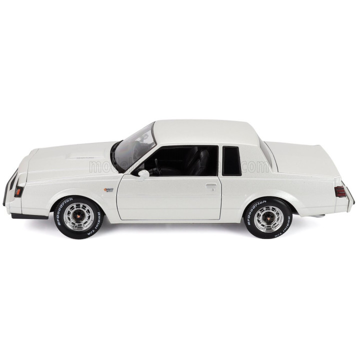 MAISTO BUICK GRAND NATIONAL 1987 - WHITE 1/18
