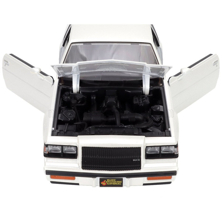 MAISTO BUICK GRAND NATIONAL 1987 - WHITE 1/18