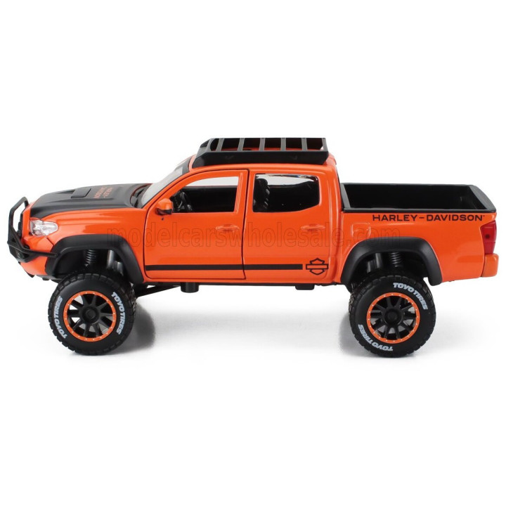 MAISTO TOYOTA TACOMA TRD PRO PICK-UP HARLEY DAVIDSON 2023 - ORANGE BLACK 1/24