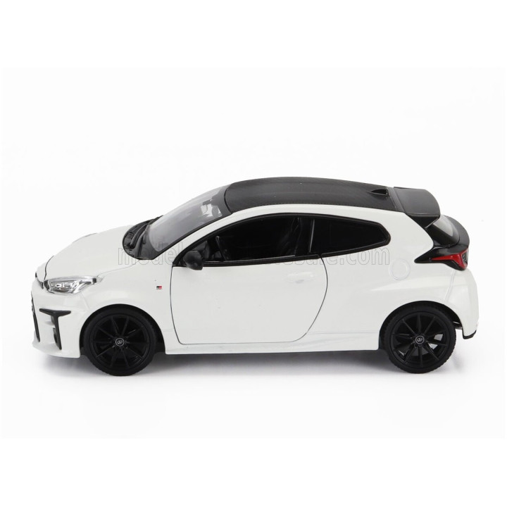 MAISTO TOYOTA YARIS GR 2021 - WHITE 1/24