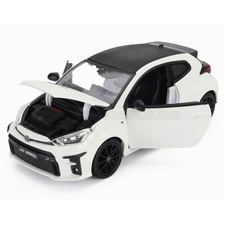 MAISTO TOYOTA YARIS GR 2021 - WHITE 1/24