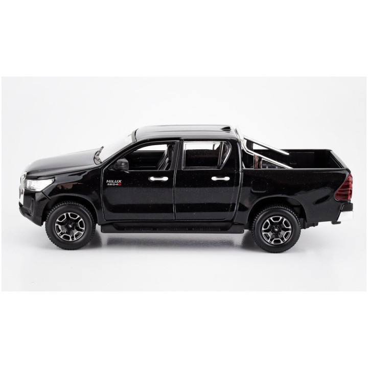 MAISTO TOYOTA HILUX PICK-UP 2021 - BLACK 1/27