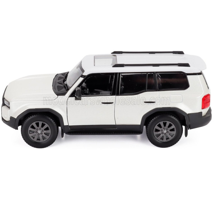MAISTO TOYOTA LAND CRUISER 2024 - WHITE MET 1/24