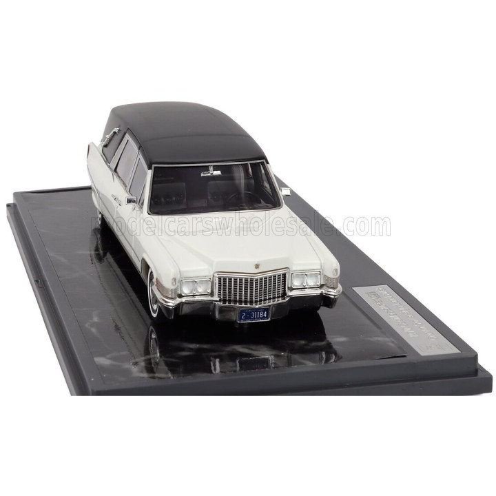 MATRIX SCALE MODELS CADILLAC SUPERIOR FUNERAL CAR - HEARSE - CARRO FUNEBRE 1970 - WHITE BLACK 1/43