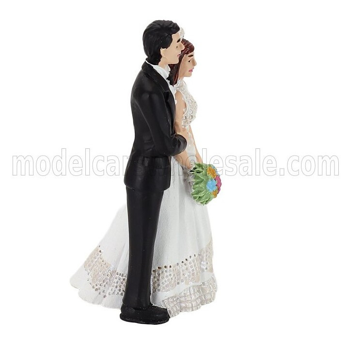 MATRIX SCALE MODELS ALFA ROMEO GIULIA GT CABRIOLET SPIDER PROTOTIPO 1963 - MATRIMONIO - JUST MARRIED - WEDDING WITH 2 FIGURES