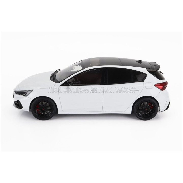 MCG FORD ENGLAND FOCUS ST 2022 - WHITE 1/18