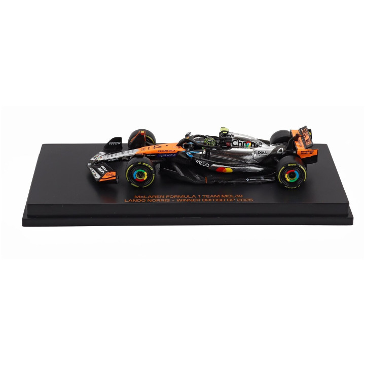 MINICHAMPS McLAREN F1 MCL39 TEAM MCLAREN N 4 WORLD CHAMPION WINNER SILVERSTONE BRITISH GP 2025 LANDO NORRIS - ORANGE CHROME