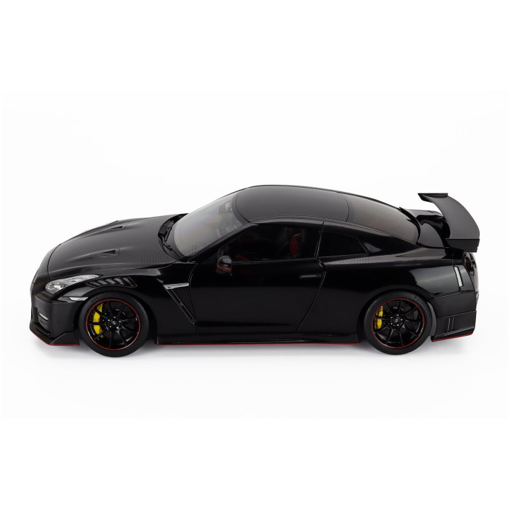 MOTORHELIX NISSAN GT-R NISMO (R35) SPECIAL EDITION 2022 - BLACK PEARL 1/18