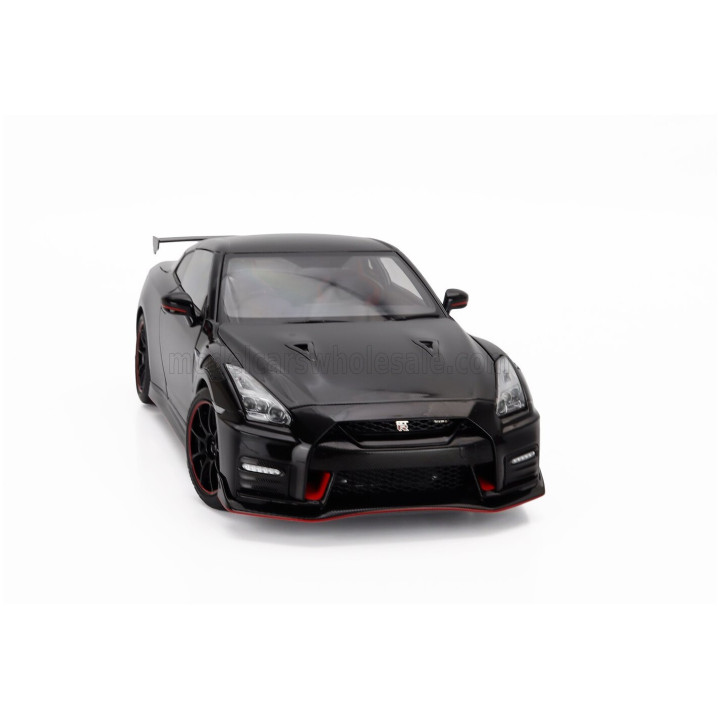 MOTORHELIX NISSAN GT-R NISMO (R35) SPECIAL EDITION 2022 - BLACK PEARL 1/18
