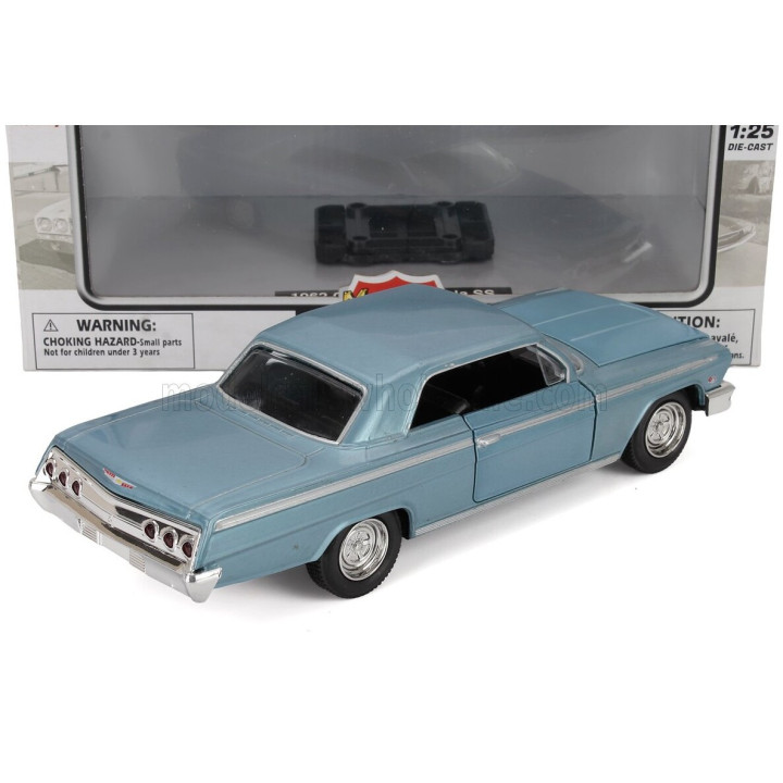 NEWRAY CHEVROLET IMPALA SS 1962 - LIGHT BLUE MET 1/24