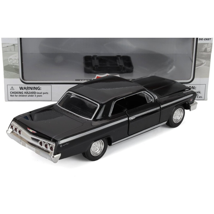 NEWRAY CHEVROLET IMPALA SS 1962 - BLACK 1/24